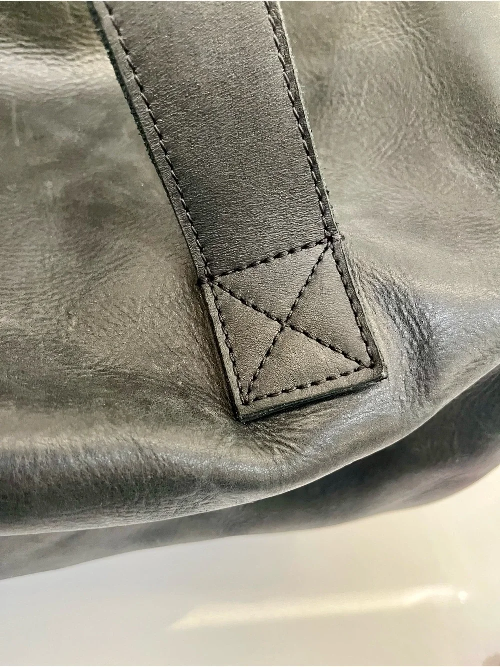🖤 Parker Clay Black Leather Barrel Duffel Bag